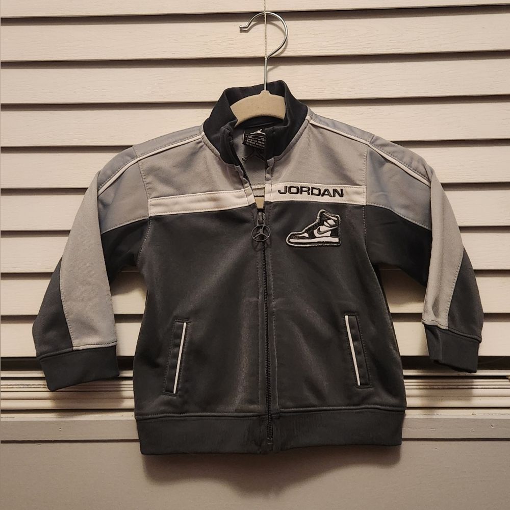 (3 ITEMS FOR $25)Jordan Infants Track Jacket Size 6-9 Months